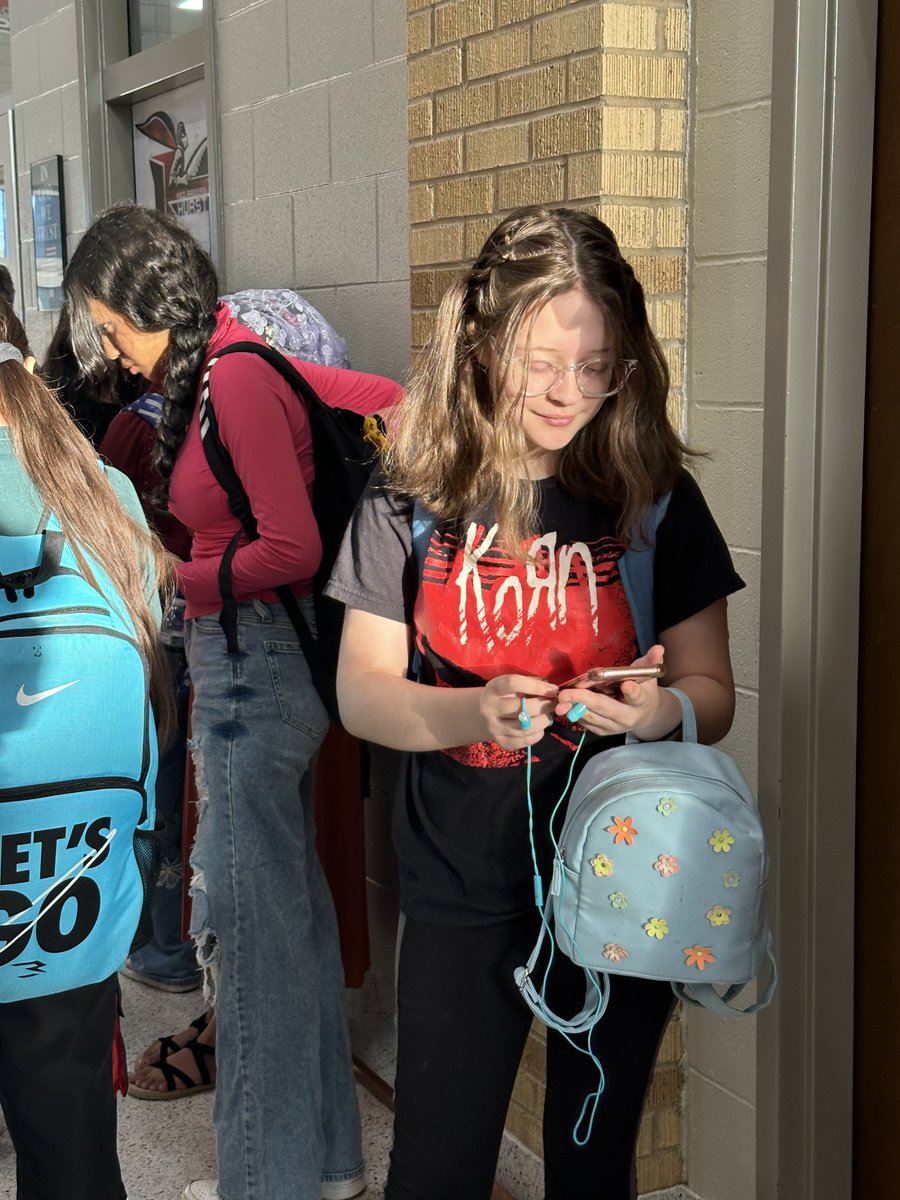 Hurst Junior High tweet media