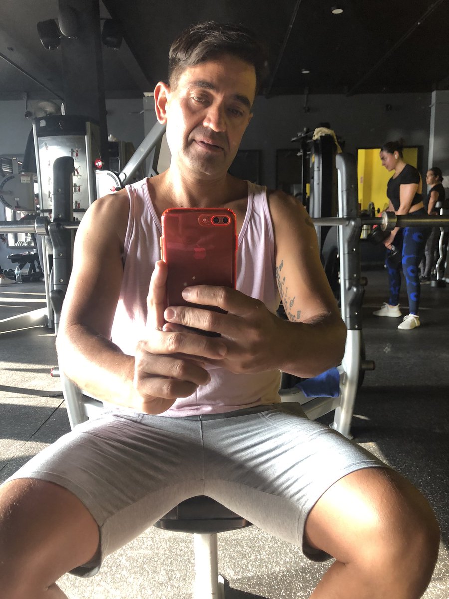 ArthurGerard18's tweet photo. Buenos días! #Mexico #Guanajuato 🩵
Acabando el entreno!
Gracias a Dios 🕊️ 🎨 ✨ 🌈
Simplemente viajo ☄️
#lgbt #lgbtq #lgbtqia #gaymexico 🏳️🌈 🇲🇽
#gayguanajuato #libredeser 💜
#gymtime #gymwear #gymlife #gym #gymbody #gymgay #fit #fitnessgay #fitnesss #fitnessaddict #fitfam https://t.co/EINvsMq9vg