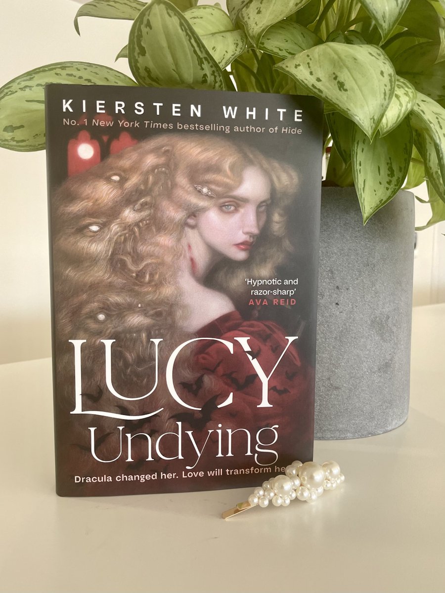 Penguin Huddle tweet media