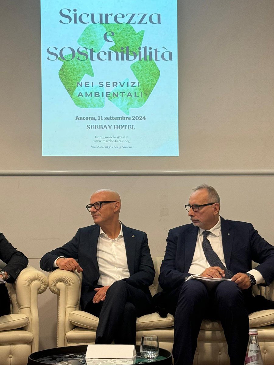 FitCisl's tweet photo. 🟢 “Necessario rinnovo celere del #Contratto collettivo nazionale di settore #IgieneAmbientale, riconoscendo giuste tutele economiche e normative, limitando la pratica del #subappalto e il dumping contrattuale”così il SG @salvopellecchia a iniziativa #FitCislMarche https://t.co/qp00kniIWQ