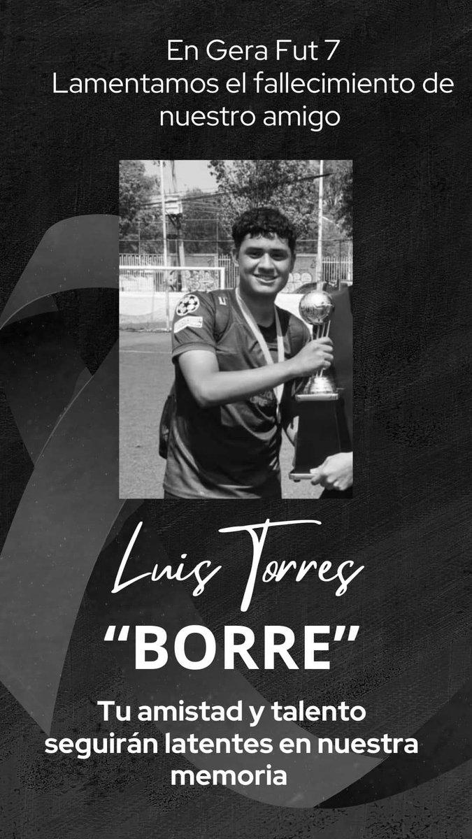 JuanCarlosRR_Tv's tweet photo. En redes sociales se difunden fotografías del joven identificado como “Pulido”, quién de un puñetazo le quitó la vida a un menor identificado como Luis Torres “El Borre” durante un partido de #fútbol amateur en la colonia Hermosa Provincia de #Guadalajara. https://t.co/EgaT4wHFFD
