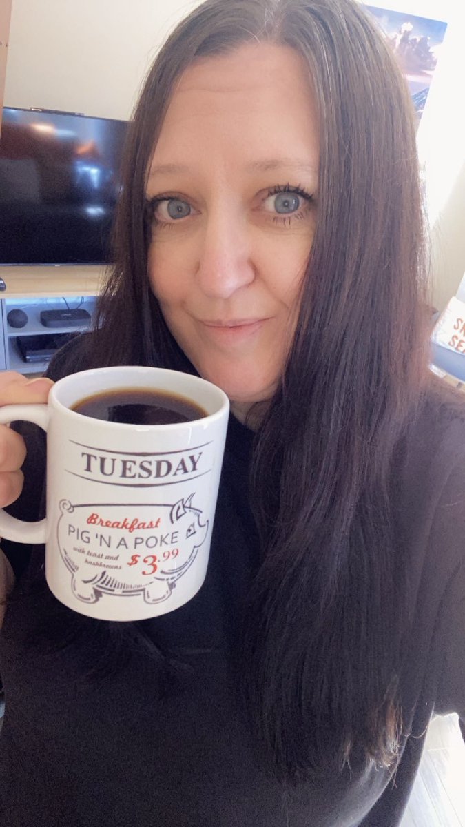 It’s Wednesday! Coffee in my new mug! (Was hoping it would arrive yesterday!)

🎵it was the heat of the moment🎵