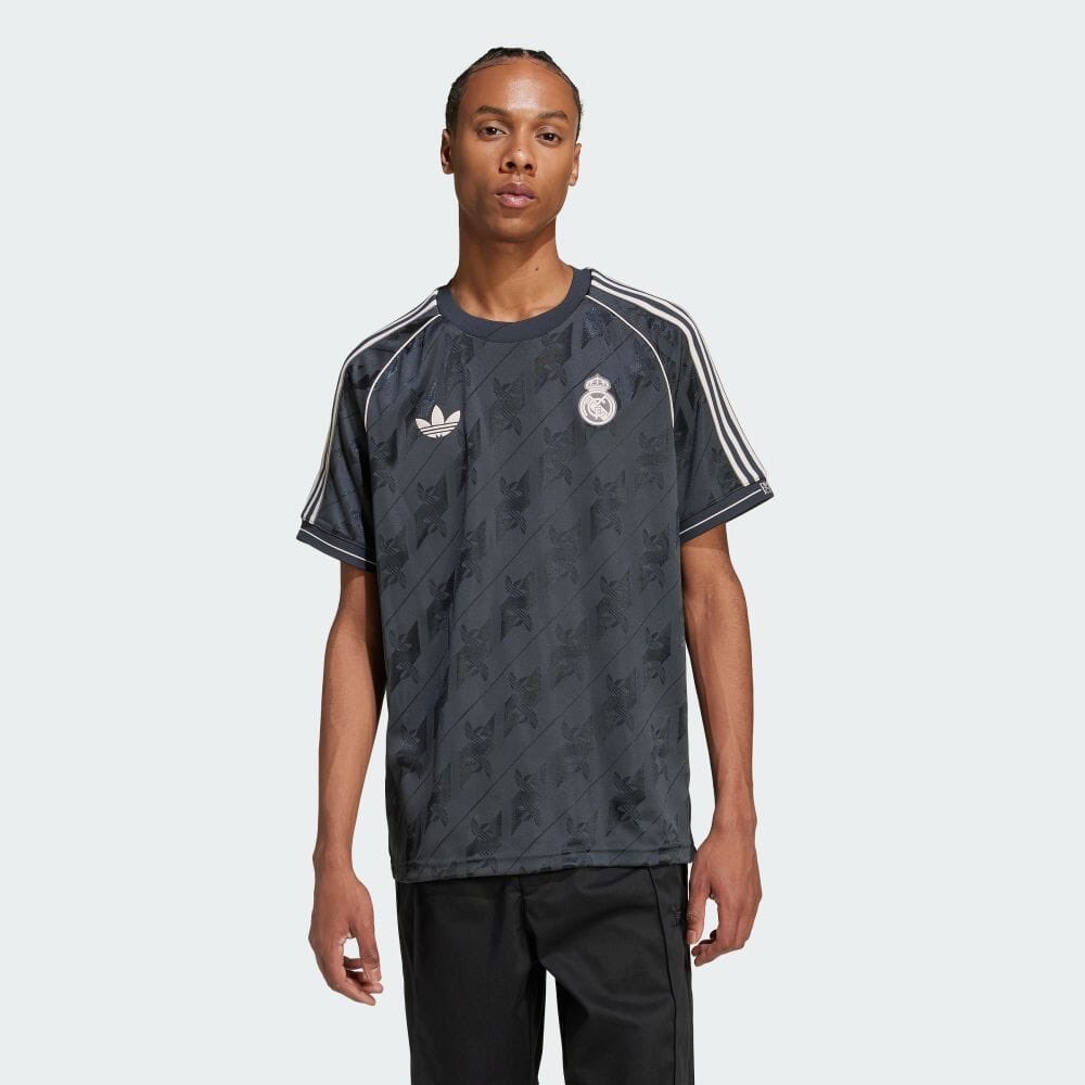uptod4te's tweet photo. Real Madrid x adidas 新作アパレルが国内公式オンラインで発売開始 【レアル マドリード アディダス チャコール トラックジャケット Tシャツ】
https://t.co/jlBtzbyjLm https://t.co/qcipEQC3CJ
