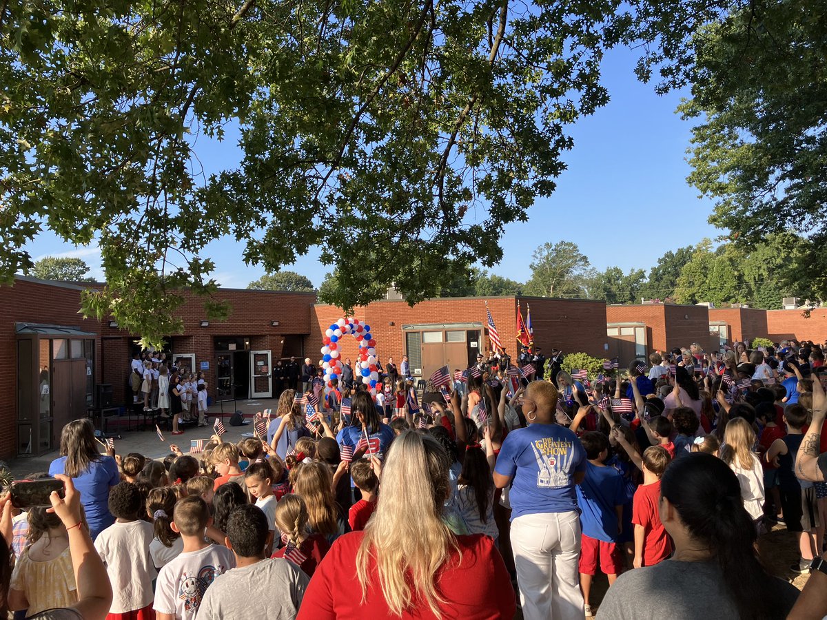 BCSFineArts's tweet photo. @AltruriaTigers remembered 9/11 with beautiful music from the 5th Notes choir. May we never forget! @BartlettSchools #ArtsInEdWeek https://t.co/WkQQ2hNa3M