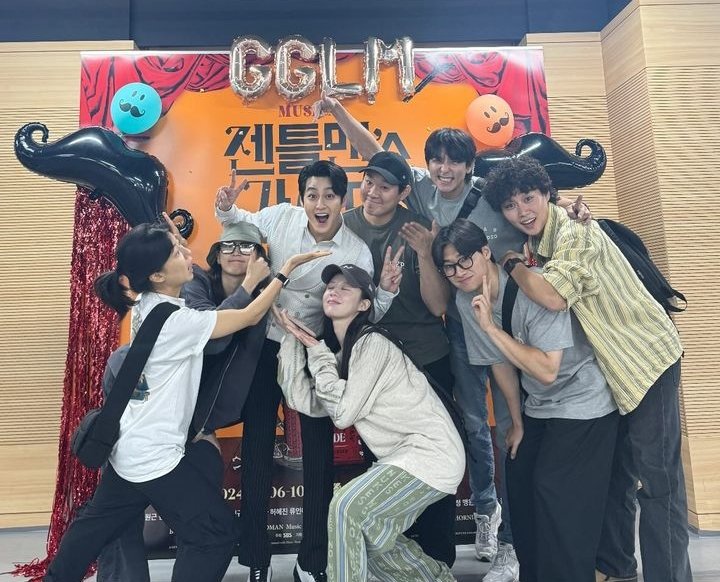 yuwelphoria's tweet photo. LAWSCHOOL KIDS 2024 REUNION!!!!!!! 🥳🤍 NEVER GRADUATE INDEED 🥹🥹

#LawSchool #GoYounjung #KimBum #RyuHyeYoung #LeeDavid https://t.co/fqxnuKF9DS