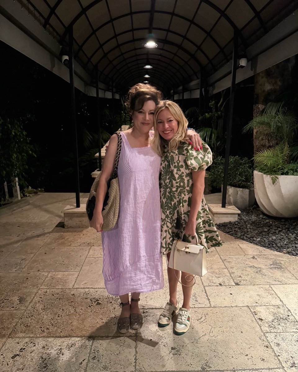 SuttonStracke (@suttonbstracke) on Twitter photo Nothing to confess here but pure friendship! Plotting our birthday week coming up… Always fun with @jennifertilly 😽💗 💎 Nothing to confess here but pure friendship! Plotting our birthday week coming up… Always fun with @jennifertilly 😽💗 💎