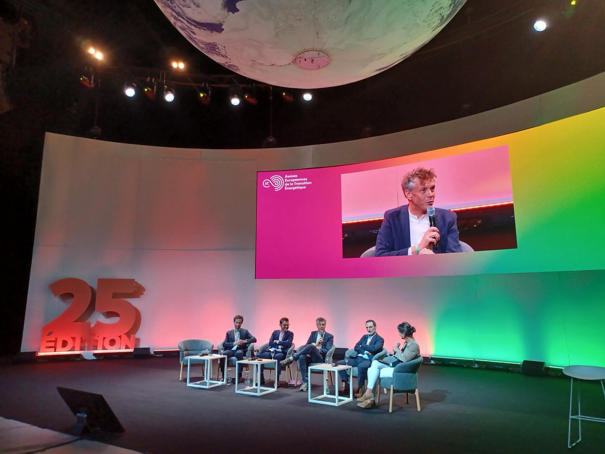 #Event
Gilles Moreau a pris part à la 25e edition des Assises Européennes de la Transition Energétique “La mobilité électrique : les conditions pour une filière soutenable”. L’occasion d’aborder différents sujets : approvisionnement en matières premières, recyclage et innovation.
