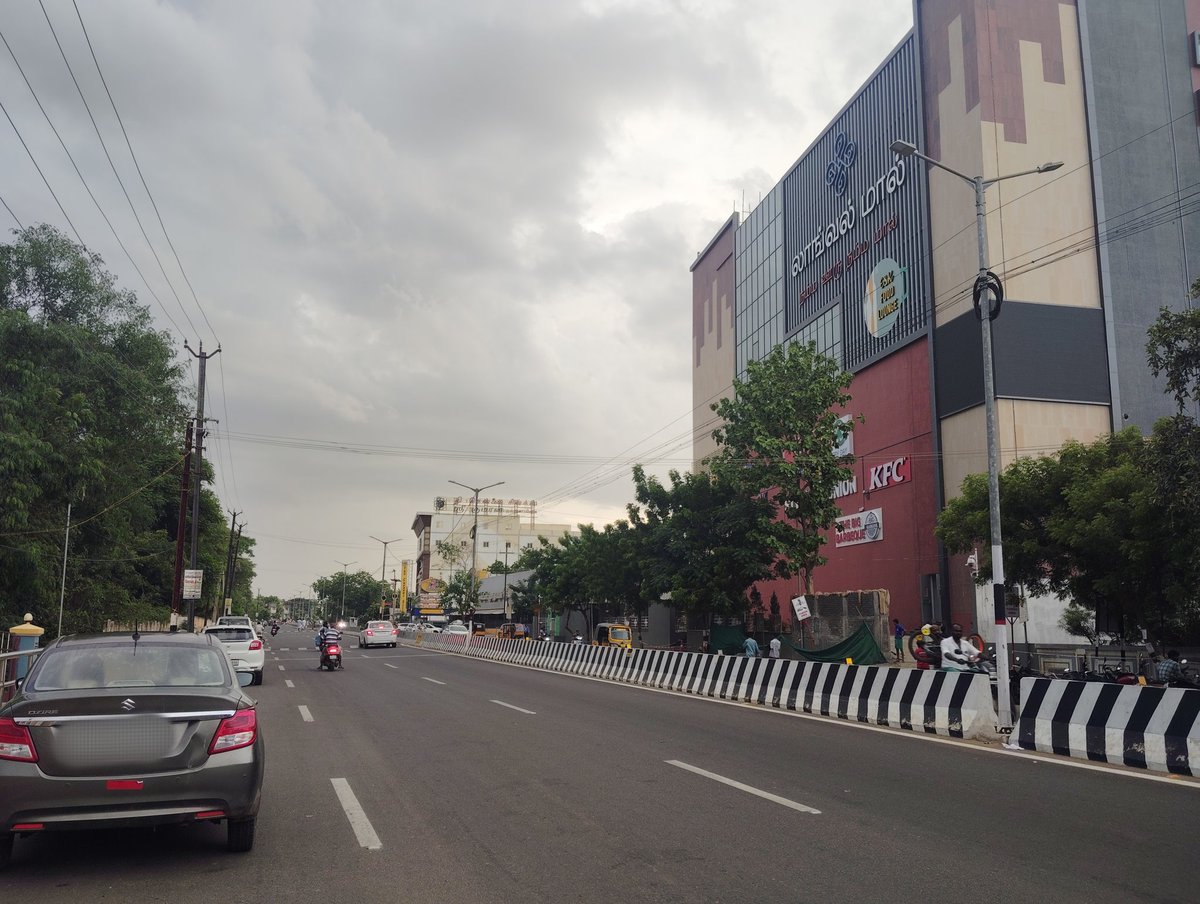 UpdatesTanjore's tweet image. Grey skies, empty promises! 
#NoRain 😑

📍#Thanjavur ☁️