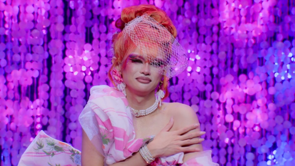 SpillTati's tweet photo. HOT TAKE: Myx Chanel deserved the win. This ep has so many contradictions. For how much they nitpicked the runway, how come they didnt critique Zymba's makeup &amp; hair in the Rusical + calling out Angel for doing her brand but not Tita Baby + John won the lipsync. #DragRacePH https://t.co/MruY84YVic