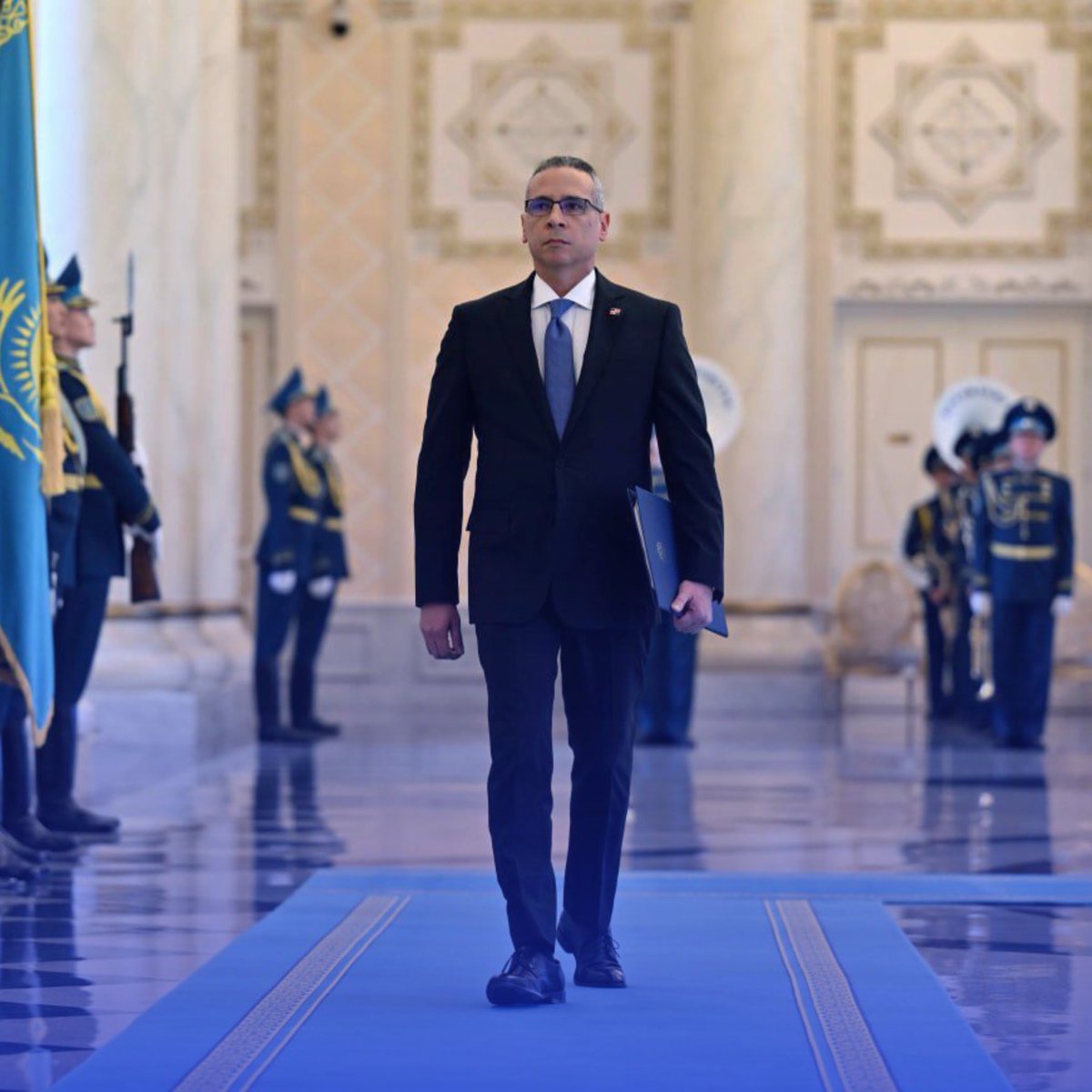RDenRusia's tweet photo. En la mañana de este miércoles 11 de septiembre, el embajador @AlejandroAriasZ presentó ante Su Excelencia, el Sr. Presidente Kassym-Jomart Tokayev, las Cartas Credenciales que le acreditan como Embajador de la República Dominicana ante la República de Kazajstán. https://t.co/KqBUfdHtw6