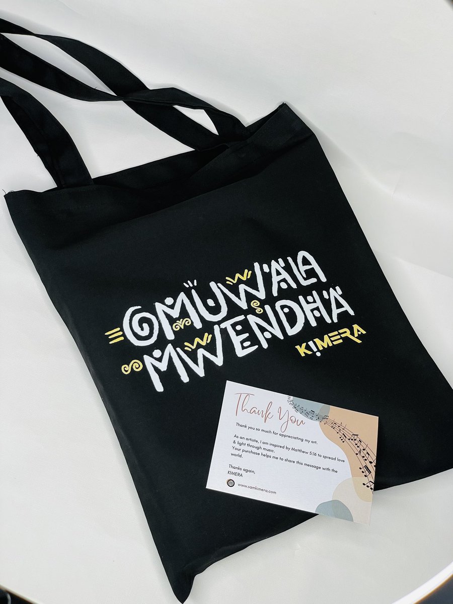 RytahUg's tweet photo. Unboxing #KimeraMerch 

In my tote bag era 💃

#omuwala merch by @kimera516 
Packed and delivered by @Sapatuultd https://t.co/AF19u5xkDF