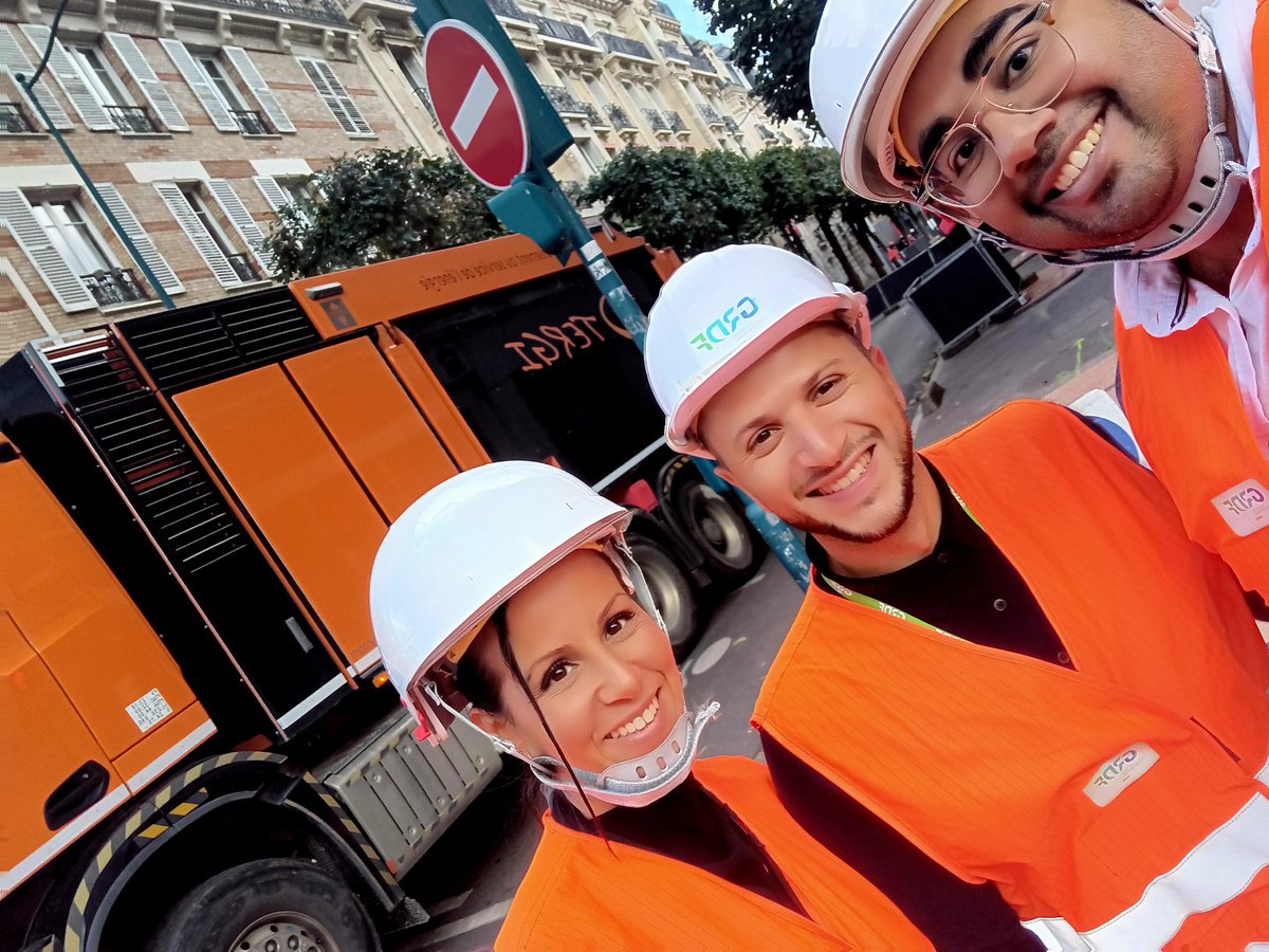 Visite de #Prévention de #Sécurité couplée avec une Visite #Managériale Sur un chantier de renouvellement #réseau avec notre partenaire TERGI 🎆🎇
#NousSommesLaSécuritéIndustrielle 
 #DélégationTravaux  <a href="/Zeg_ma/">Mourad Zégaoui</a> <a href="/GRDF/">GRDF</a>