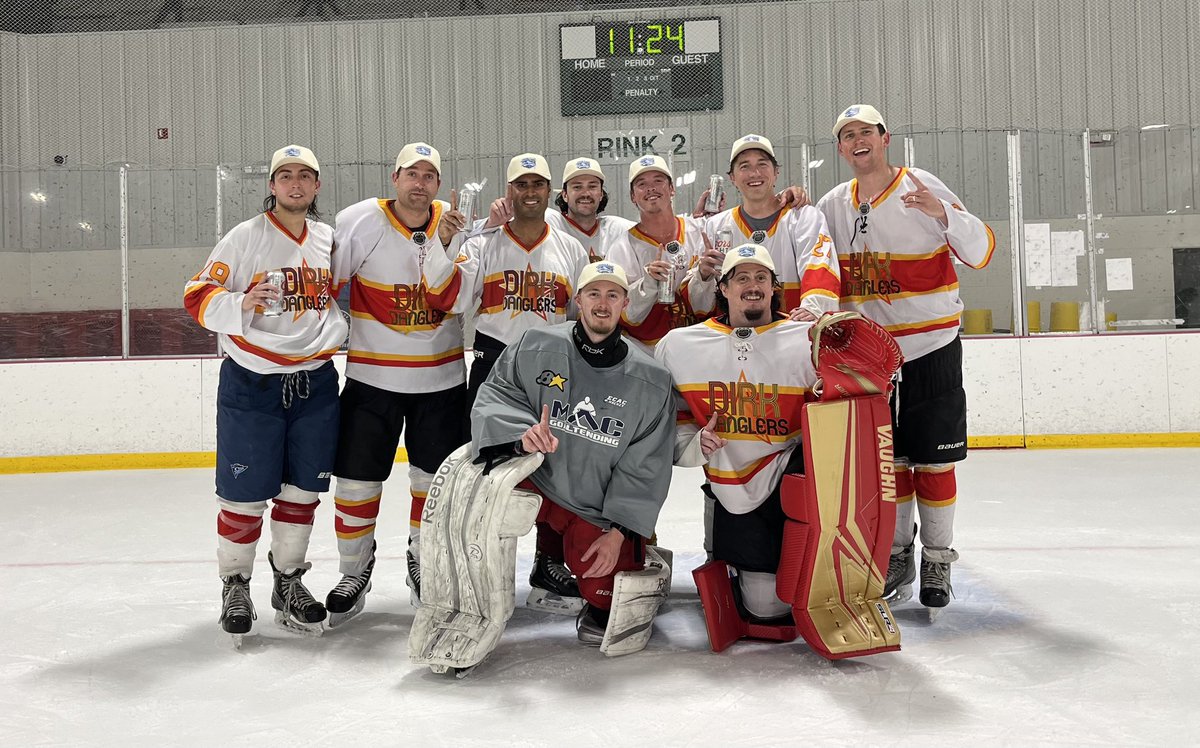 arena_big's tweet photo. BBAHL Champions! https://t.co/KDmtJUS6FV