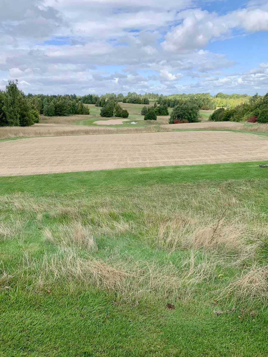 Wandlebury maintenance week day 3 , some very good progress being made even though the weather is trying to dictate otherwise, have a look at some of what’s been happening today ⛳️