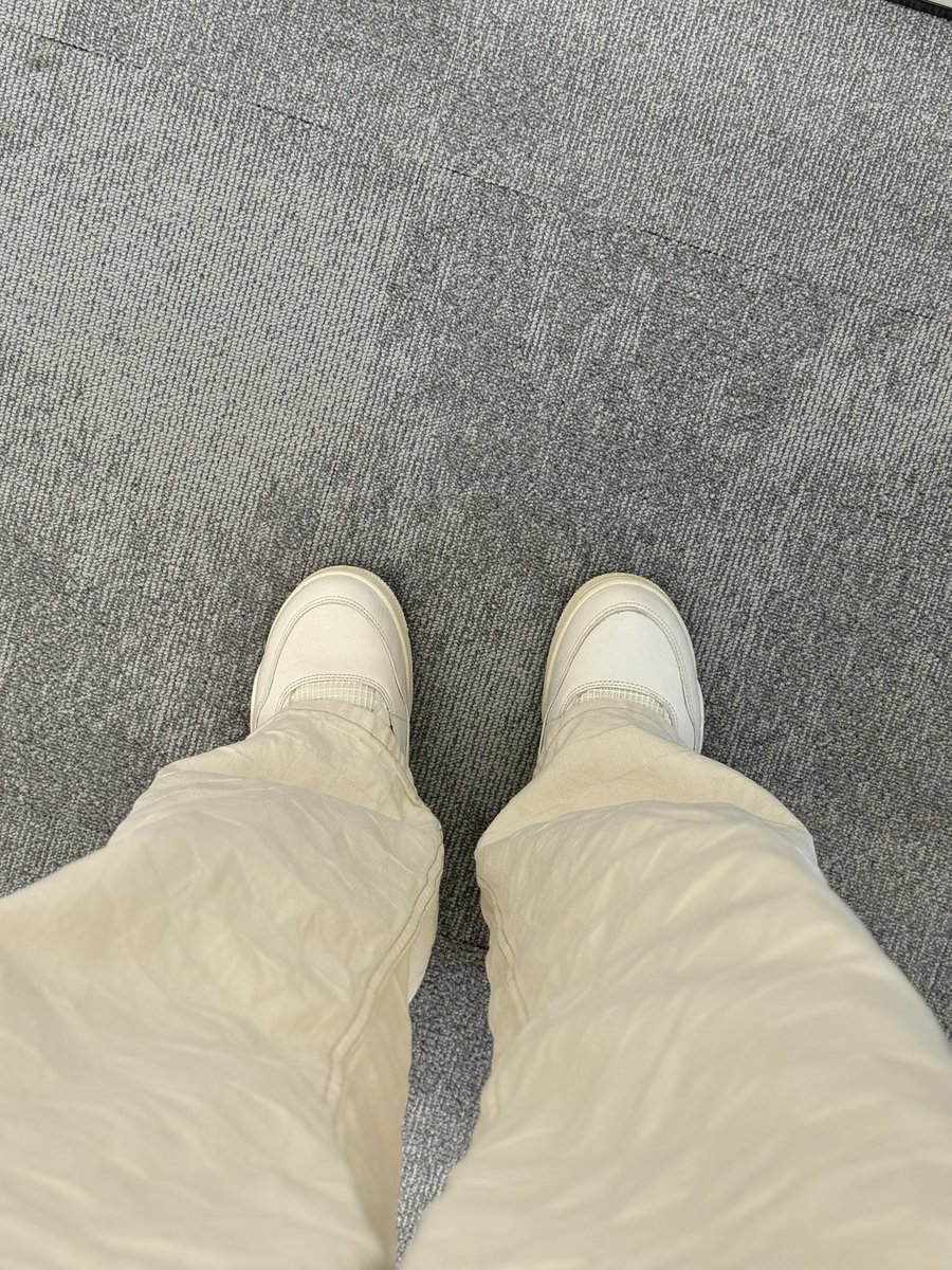 UPPER ✨ tweet media