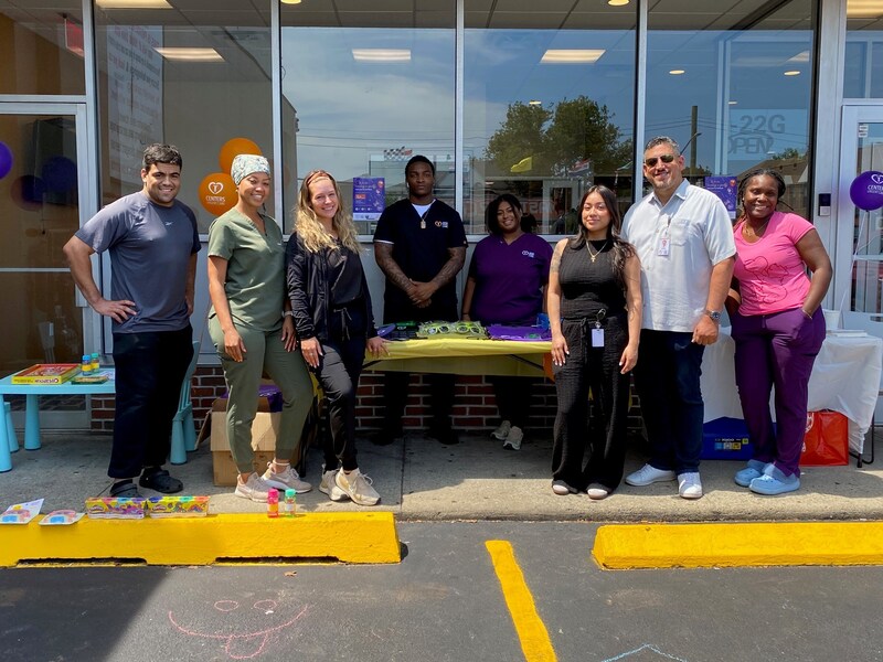 I had a great time at the recent event <a href="/centersurgent/">Centers Urgent Care</a> in Middle Village, greeting Queens families! It was a day full of fun and community spirit. Proud to make urgent care easily accessible to all! <a href="/urgntCareQueens/">Centers Urgent Care</a> #MiddleVillage #Queens 
finance.yahoo.com/news/josef-sch…