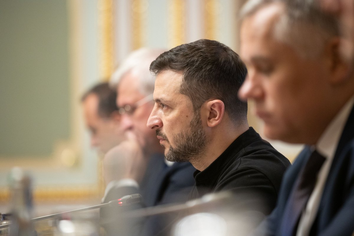 Volodymyr Zelenskyy / Володимир Зеленський tweet media