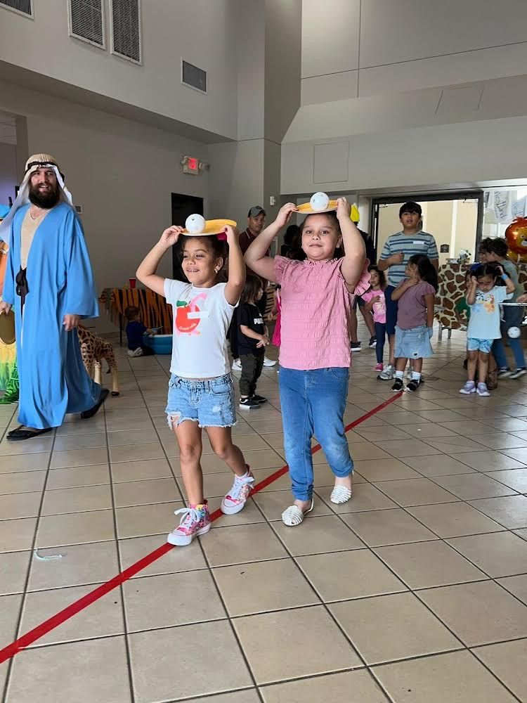TXBMissions's tweet photo. Naciones Para Cristo held a children’s event on Labor Day because of funds you contribute to CP and The Mary Hill Davis Offering for Texas Missions. 

Pastor Marcio said, “The kids had an awesome time and we couldn't have done it without BGCT support.”
#txbme #texasbaptists https://t.co/oKhqK3bZHR