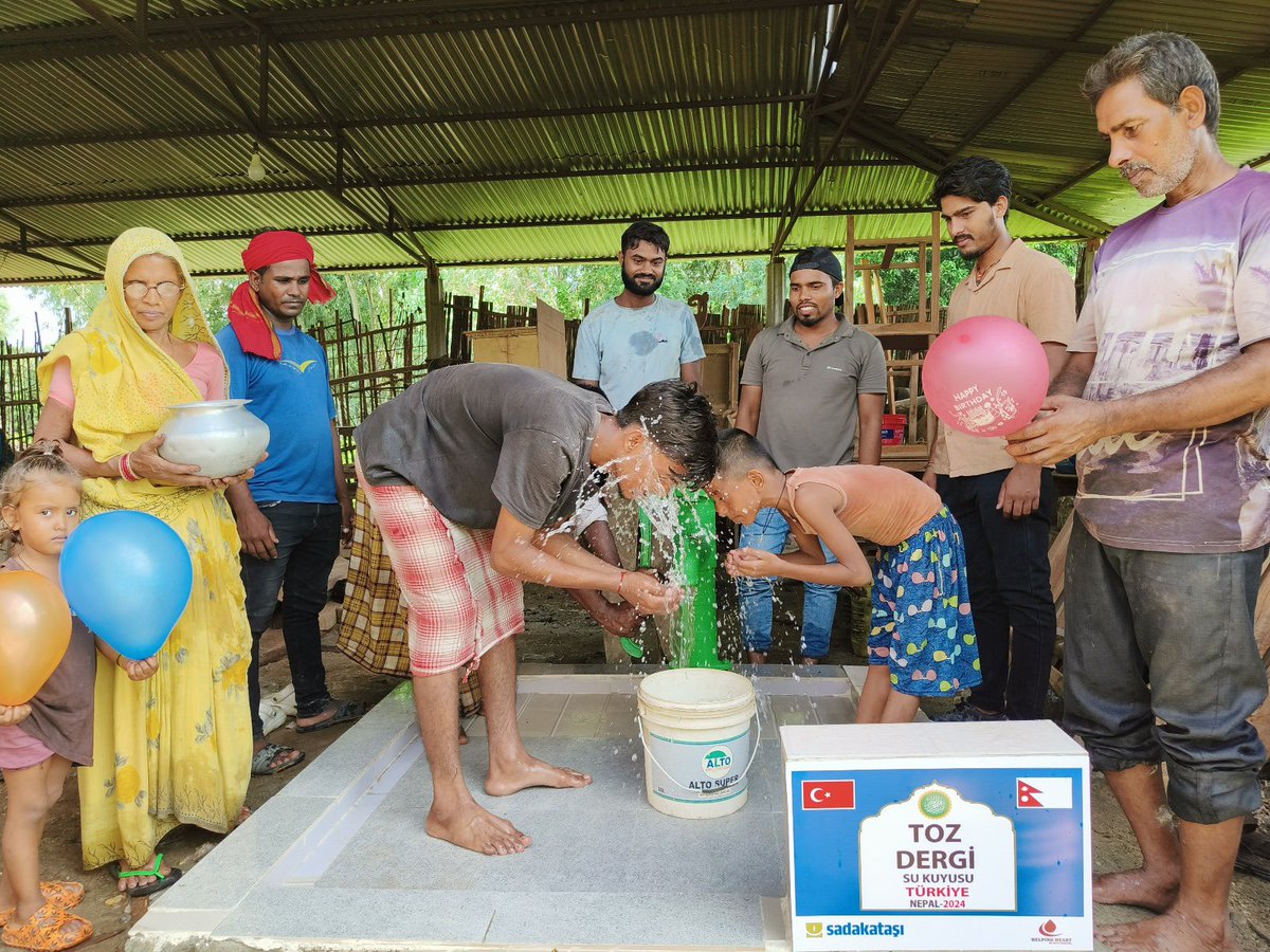 TozDergi's tweet photo. Hz. Sa'd, Peygamber (asm)'a gelip şöyle sormuş: Sadakanın hangi türünü daha çok seversin? Hz. Peygamber: “Su” diye buyurmuş. (Ebu Dâvud, Zekat 41)

Toz Dergi Ticaret İnşaat Sağlık Turizm Hayvancılık Tekstil Sanat Edebiyat Reklamcılık İyiliği Özendirme ve Yayma Anonim Şirketi https://t.co/LmlzdpGDRO