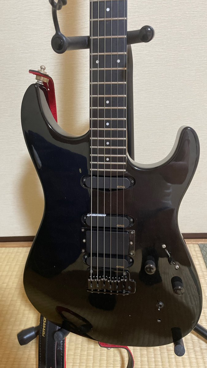 hammbou's tweet photo. #pproject の
#NATH2 の
電装系全外しして
#EMG 18vバージョン作ってみた
ハムバッカーポジションはそのまま
#SH4 JB をカバードして
ミニスイッチで排他切替。ええやん🤪
#本田毅
#メインになりそう https://t.co/G3b0AdgHR5