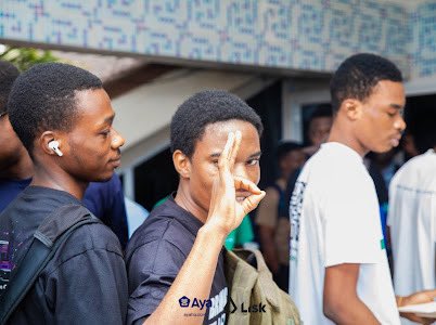 WikicatStalwart's tweet image. Ladies and gentlemen, it was at this point that I realized my brother, @evergenius_eg get Naija charm, proper one😂.

Need I say more ?
Well, Nigeria 1- Ghana -0 on the scoreboard for now.

#LiskXAyaRoadshow
#onchainBuildersProgram