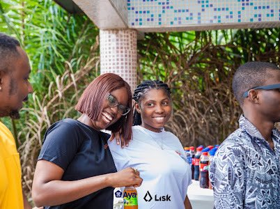 WikicatStalwart's tweet image. Ladies and gentlemen, it was at this point that I realized my brother, @evergenius_eg get Naija charm, proper one😂.

Need I say more ?
Well, Nigeria 1- Ghana -0 on the scoreboard for now.

#LiskXAyaRoadshow
#onchainBuildersProgram