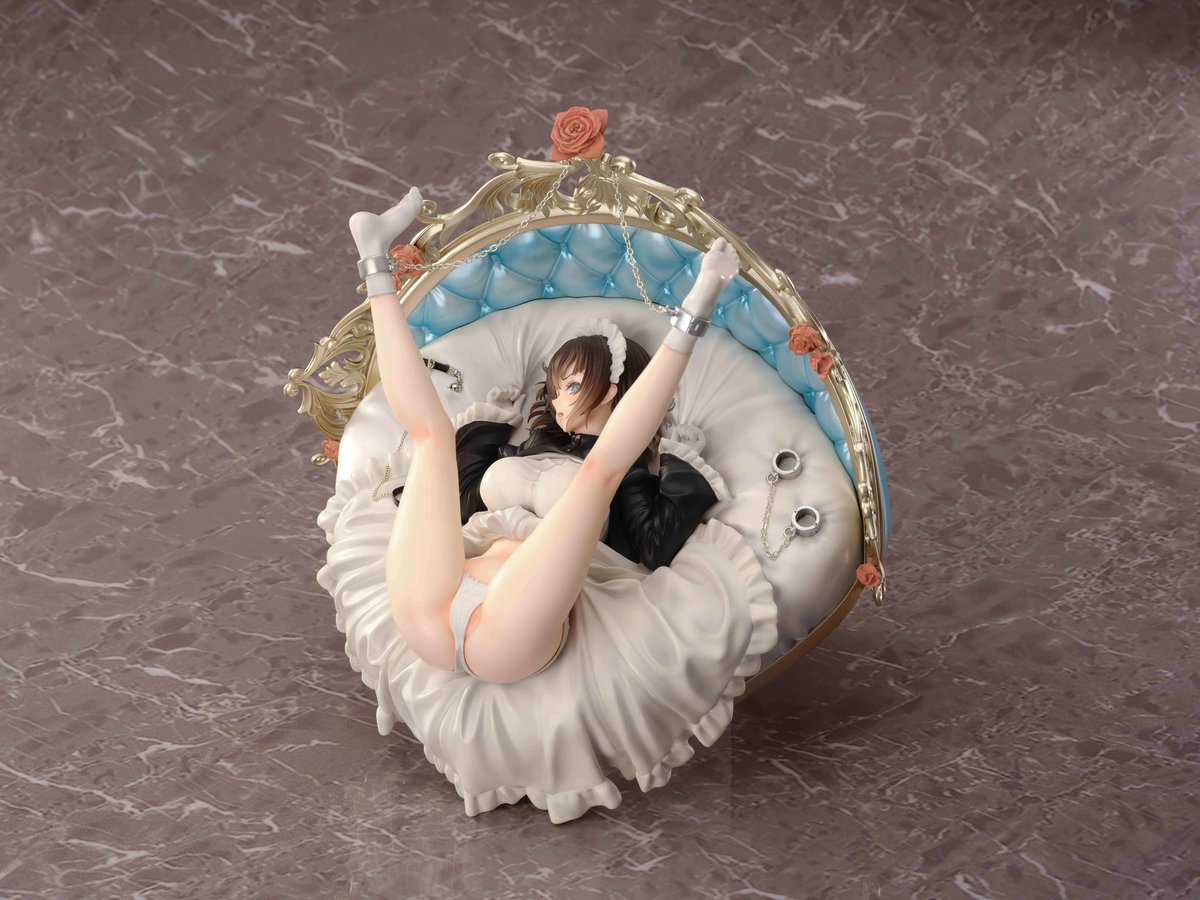 qianduduwanjvwu's tweet photo. 进口可脱版
PURE×きょくちょ 局长  没落贵族 琉璃川椿 
DX定价：1298RMB
定金：150RMB
初回特典：色纸
产品配置：豪华大床 替换胸 纯白胖次可拆卸
发售日：2024年7月12日
截单日：2024年9月12日
出货日：2025年1月
材质：PVC、ABS
比例：1/6
高度：H=240MM
一箱6个 https://t.co/RB2M2LMml4