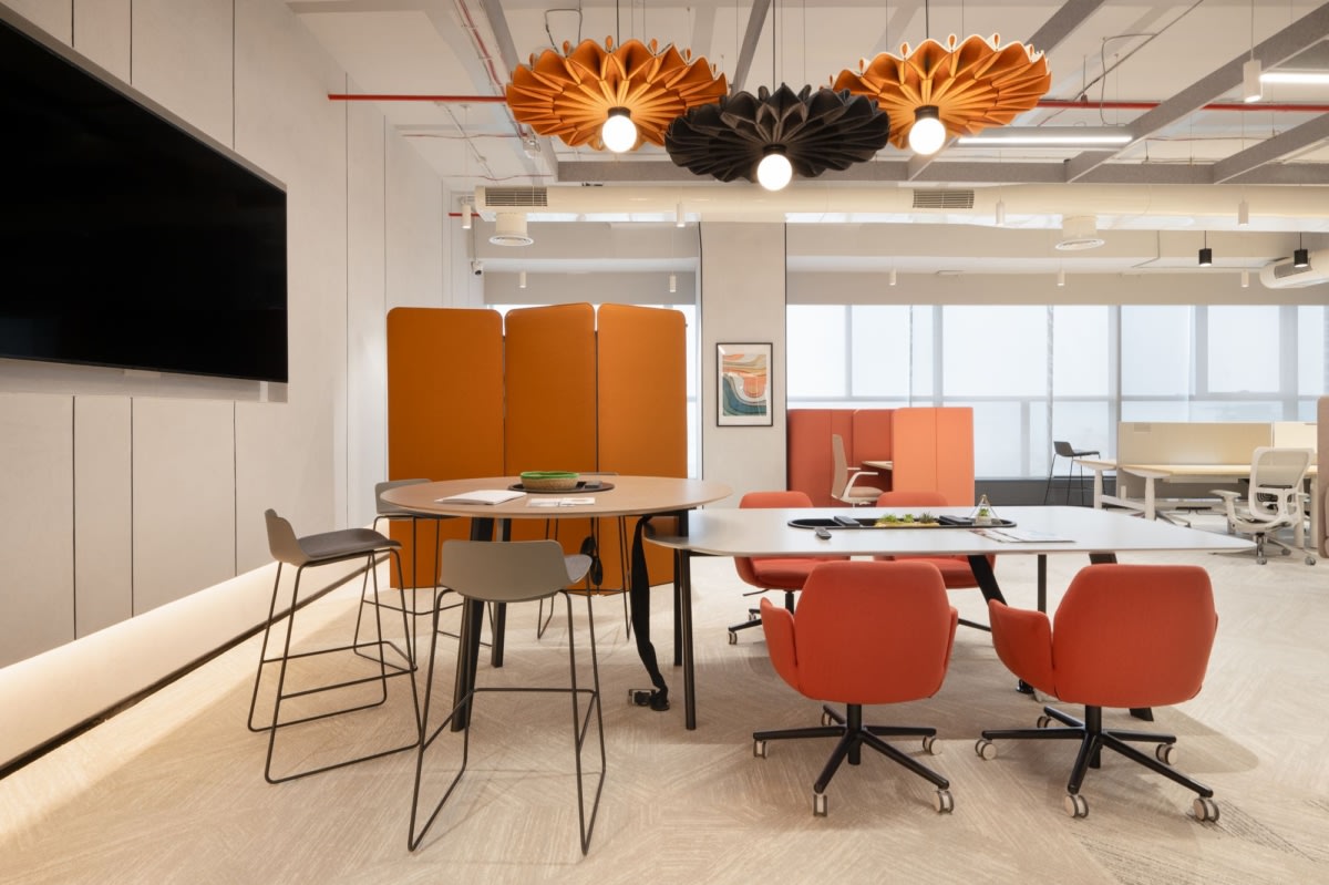 OfidismaSa's tweet photo. En la era de la colaboración e innovación, el mobiliario de oficina es clave en la creación de espacios que fomentan la creatividad y el trabajo en equipo. Descubre en Ofidisma  las soluciones perfectas para transformar tu espacio de trabajo 
C/Luis Montoto 31
#Ofidisma https://t.co/b0l5cX7vbU