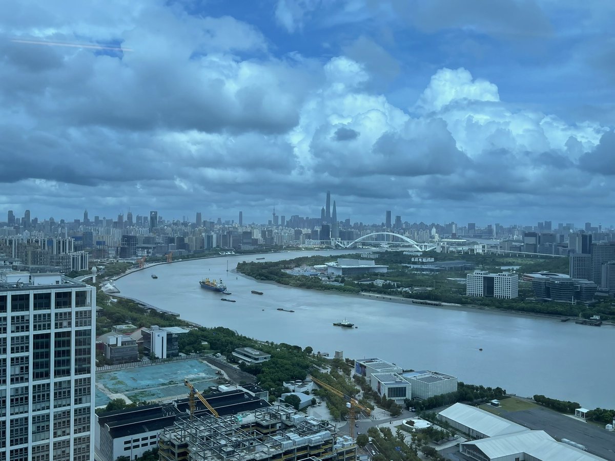 seungjoo99's tweet image. Thrilled to share that I’ve started a research internship @MSFTResearch in Shanghai.
I will be in Shanghai until March 2025. Don’t hesitate to reach out if you are in the area :)