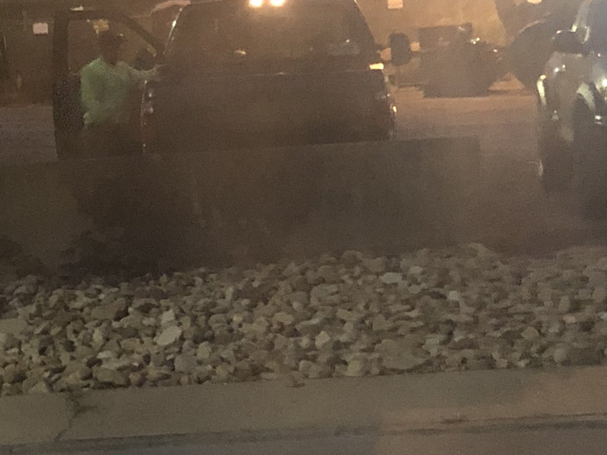 Assholes in my f parking spot again 🤬🤬🤬🤬🤬🖕🏻🖕🏻🖕🏻🖕🏻🖕🏻🖕🏻🖕🏻🖕🏻🖕🏻