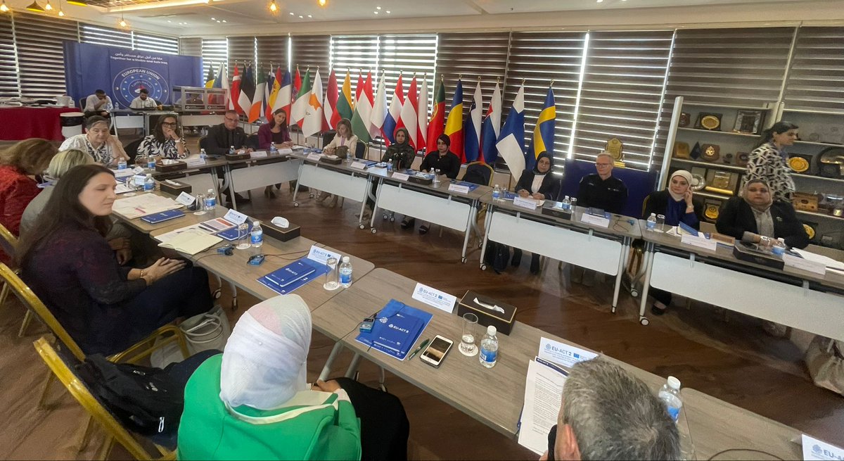 fiap_es's tweet photo. #mujeresenseguridad #crimenorganizado
👉Trabajamos a través de #EUACT2 para contar con más mujeres en la lucha contra el crimen organizado y el tráfico de drogas.
↔️Intercambiamos retos políticos, estratégicos y operativos con experiencias de Italia y España.
@MAECgob @EmbEspIraq @euamiraq @EUinIraq