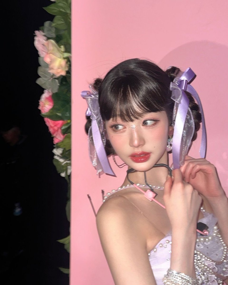wonyoung pics tweet media