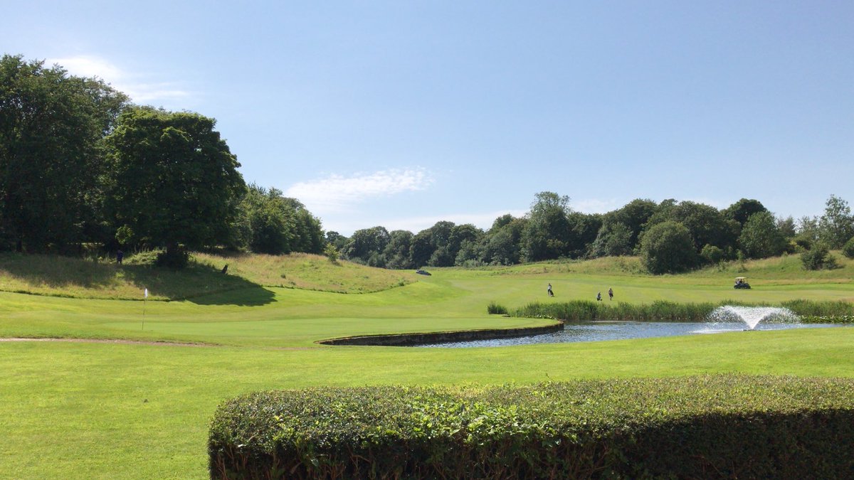 Autumn is upon us, but the course is still in good shape. Get yourself booked on before the winter kicks in. #golf #autumn #weatherlooksgood