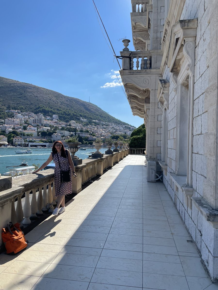 ⭐️ Getting registration set up, ready for the start of #CEE24 

Looking forward to the welcome reception on the terrace at <a href="/UNIDUcro/">Dubrovnik University</a> @LesaRSA admiring the spectacular view. 

⛵️🇭🇷