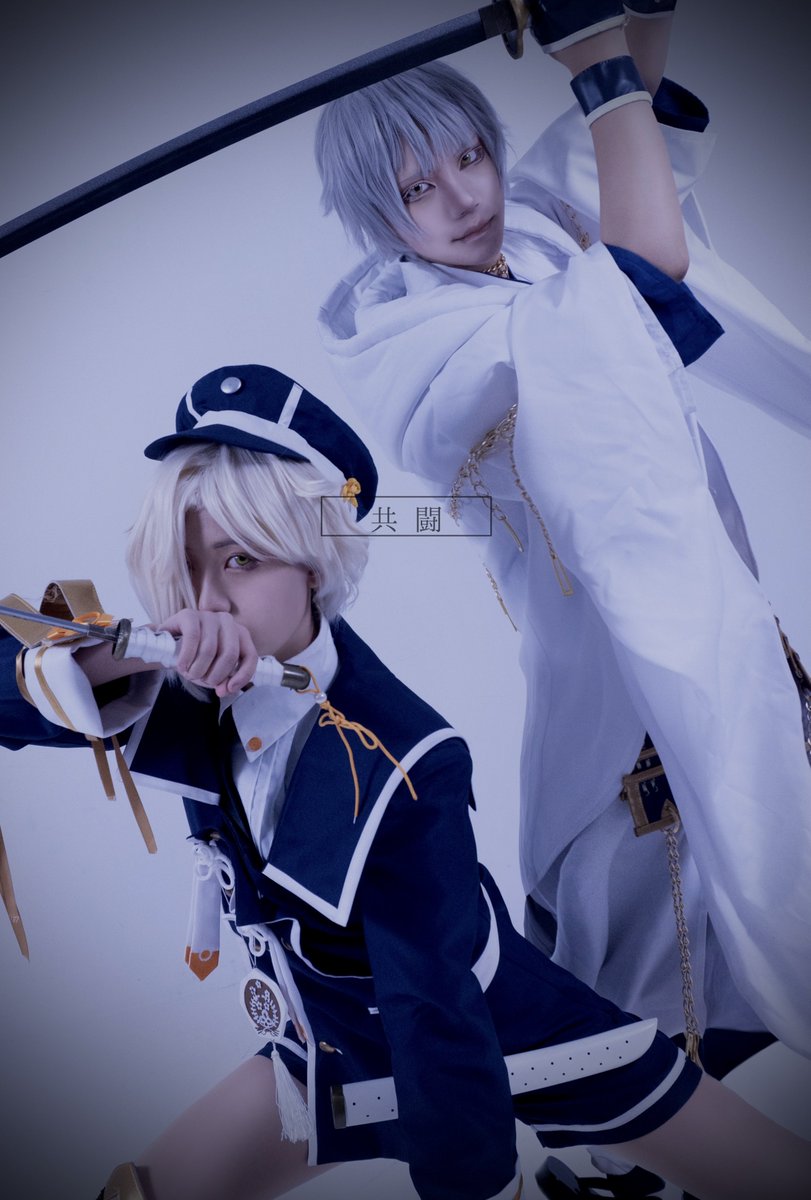 momosuke_cos76's tweet photo. 【コスプレ/刀剣乱舞】
五虎退・鶴丸国永
──────────────

                白 獣 の 猛 攻

──────────────
🐓→@momosuke_cos76 
🐯→@ayateru1102 
photo：@sonshi313 
studio：@fill_fukuoka 
#コスプレ #cosplay https://t.co/LbFIYeNbj7