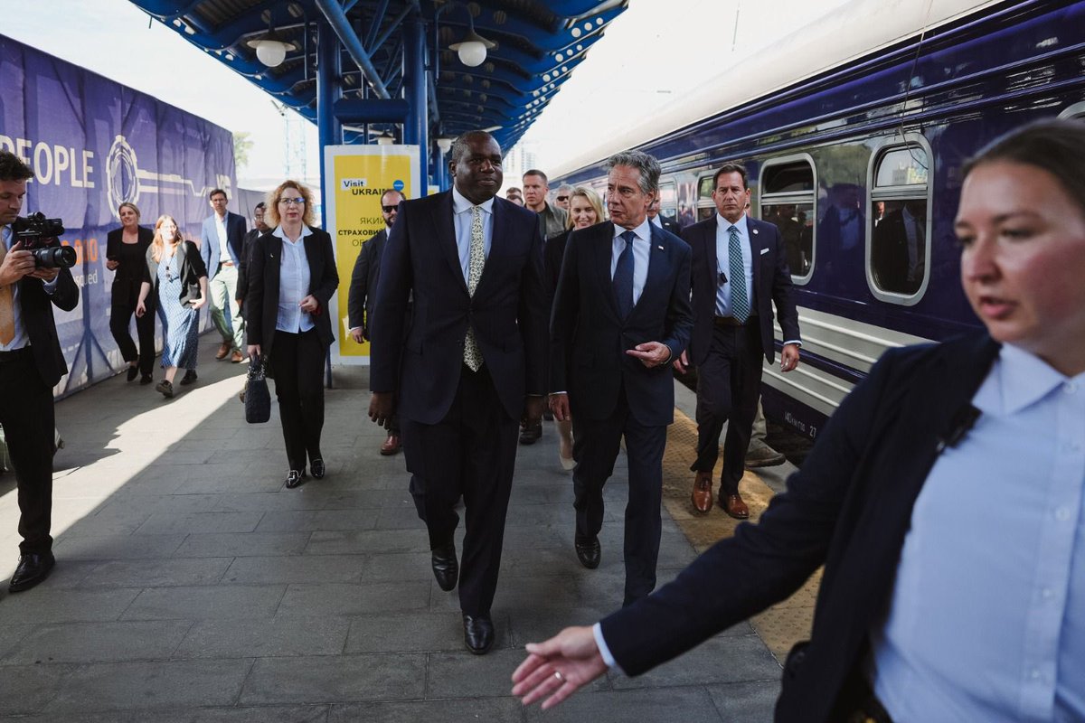 David Lammy (@davidlammy) on Twitter photo I am in Kyiv today with <a href="/SecBlinken/">Secretary Antony Blinken</a> to reiterate our united and ironclad support for Ukraine.
We must stand up to Vladimir Putinās imperialism.
Our collective security depends on it. I am in Kyiv today with <a href="/SecBlinken/">Secretary Antony Blinken</a> to reiterate our united and ironclad support for Ukraine.
We must stand up to Vladimir Putinās imperialism.
Our collective security depends on it.