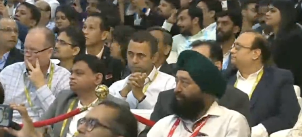 8inchBeyond's tweet photo. @narendramodi He is not convinced. https://t.co/Wz3HbZIxYq
