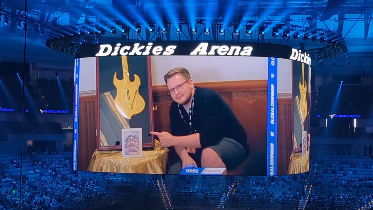 Lore Hero tweet media