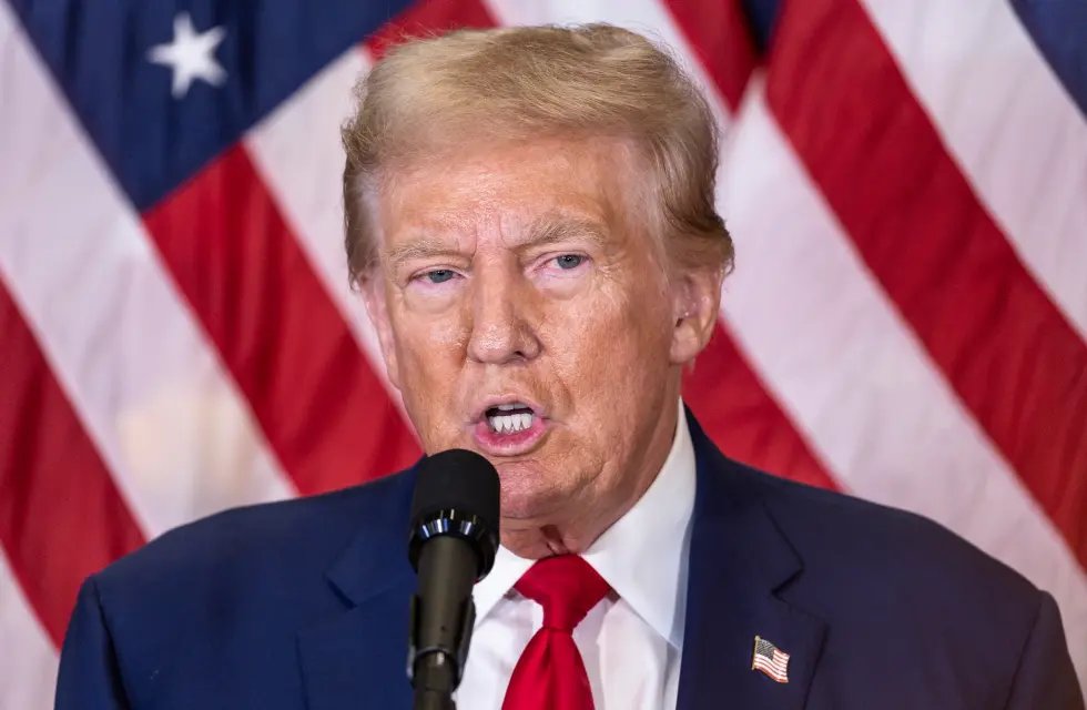 📊 ¿Quién sería un MEJOR PRESIDENTE para el futuro de Estados Unidos?

🔄 KAMALA HARRIS
❤️ DONALD TRUMP