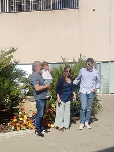 Celebrem la #diada a #Ribes i #LesRoquetes amb música, paraules i flors. Allò necessari per a la #victòria✊