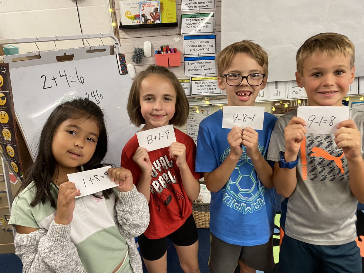 MrsHayesfam's tweet image. Kids played a game of FIND YOUR FAMILY MEMBERS, focusing on FACT FAMILIES- smiles say it all! 
#Welovemath