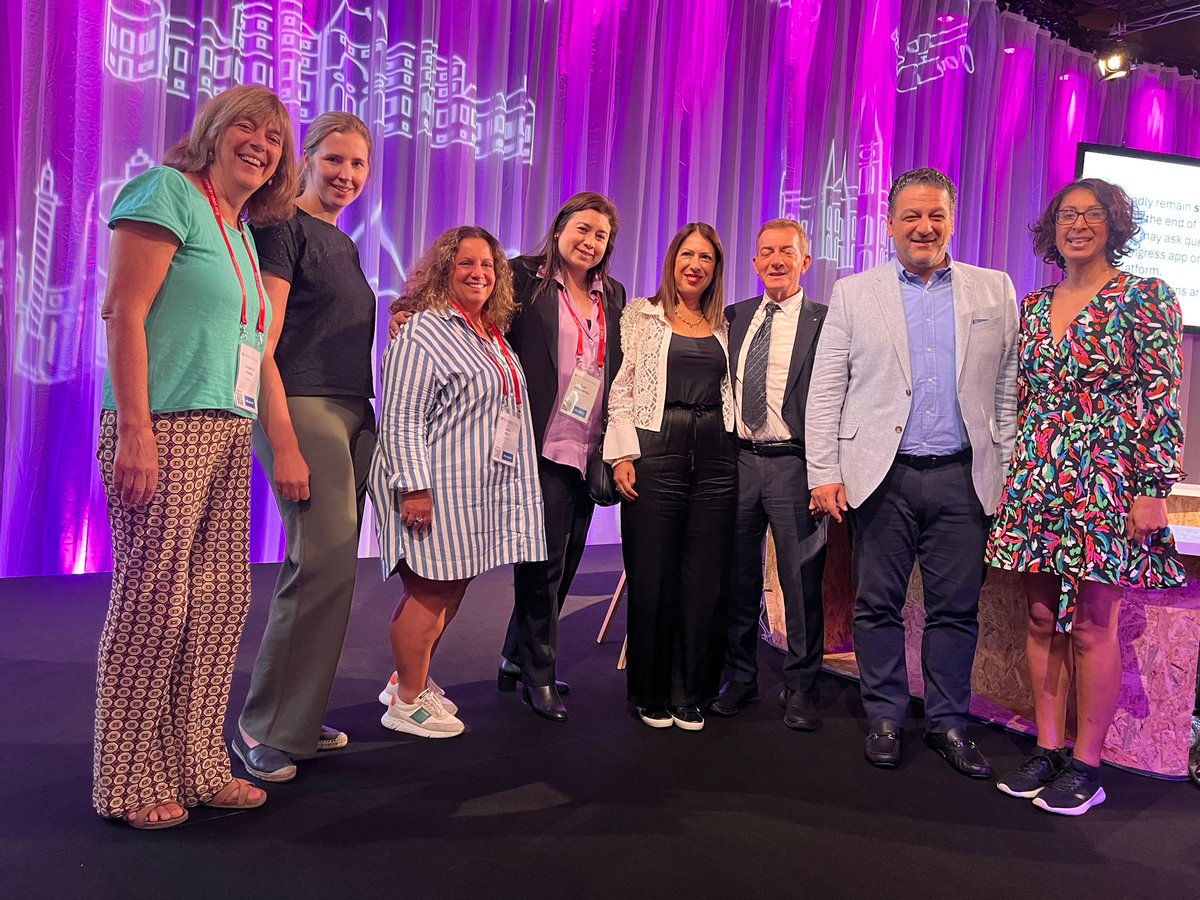 Hard core ILD group left at the very end of #ERSCongress2024 <a href="/PilarRiveraOrt1/">Pilar Rivera-Ortega</a>