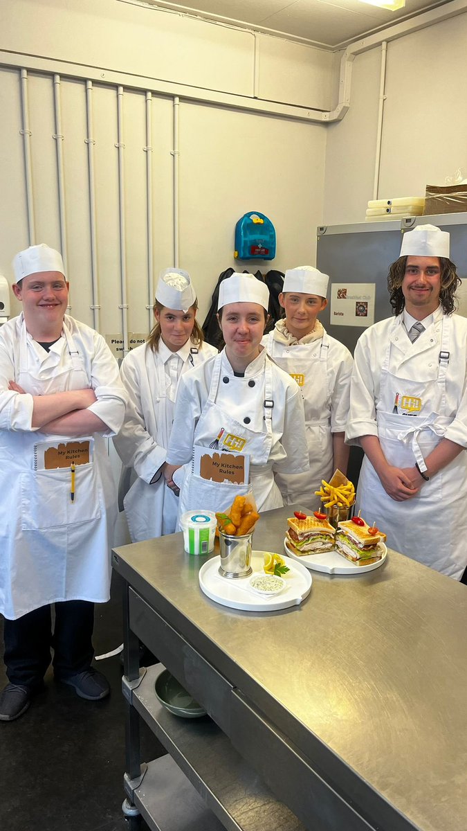 HotelSchoolScot's tweet photo. What makes a perfect Hotel Bar Menu? 

Our Hotel School trainees share their top dishes that can’t be missed as they took on their first Kitchen challenge. 
@Hub_Internation @EnterAcadPark @GlasgowFutures @TBF_Glasgow @HiltonGlasgow @DoubleTree https://t.co/VZ3GjGYyj9