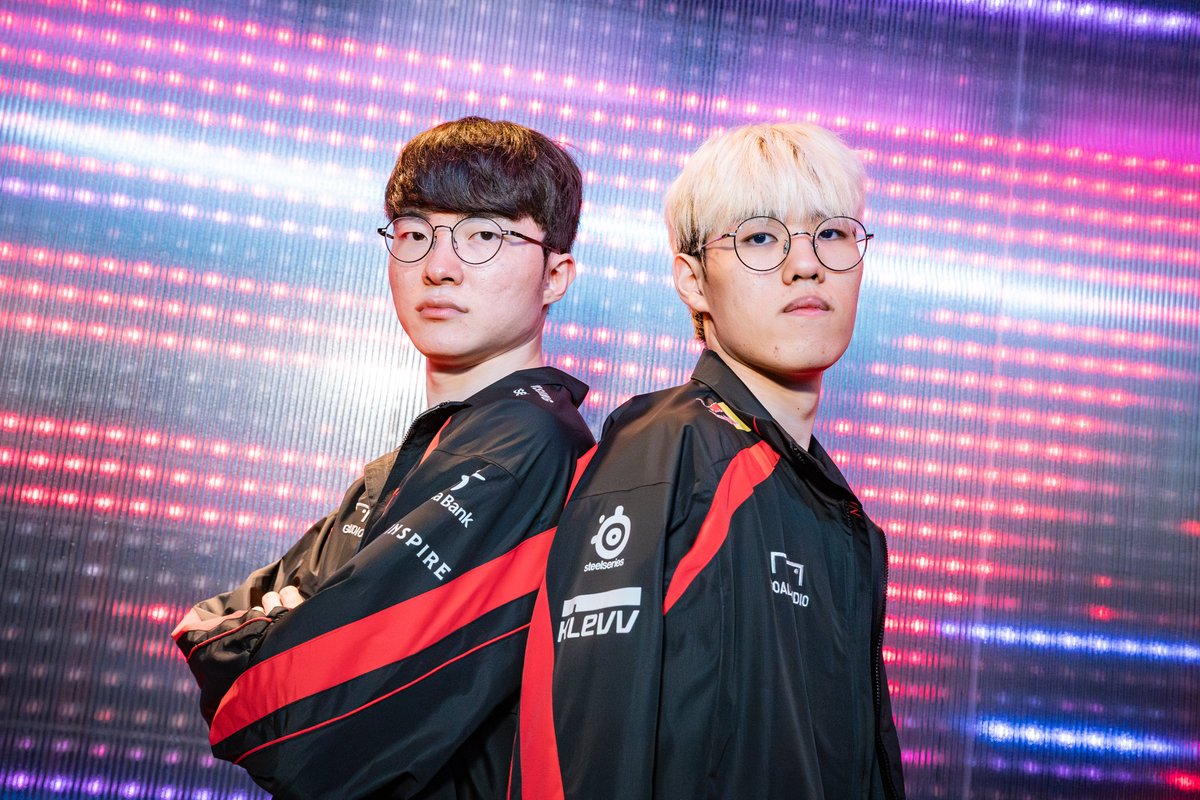 LoL Esports tweet media