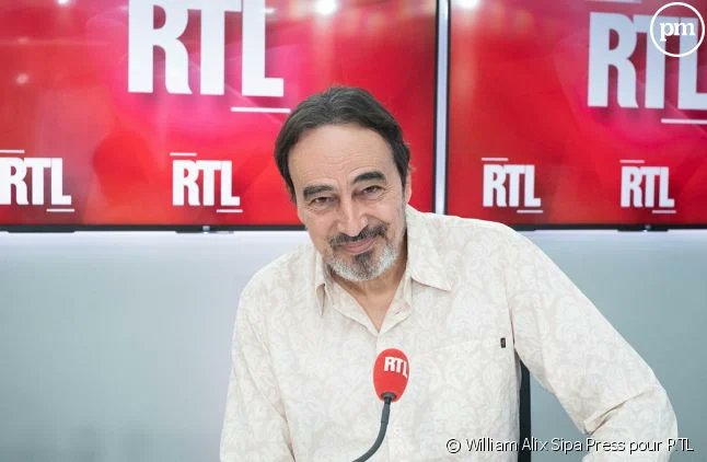 PhilSANFOURCHE's tweet image. Il aimait le jeu, pas le business. Les histoires, pas les stats. Diego et Cruyff plus que Mbappé. Il était têtu et féroce dans le débat. Mais que vous ayez 8 jours, 20 ans, ou 40 ans de métier, Didier vous parlait foot. Avec la même passion. C'était sa vie.