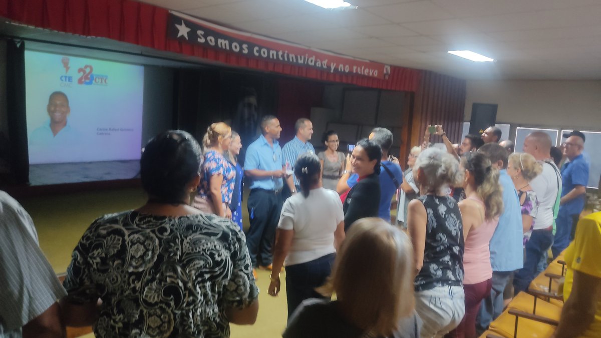 ➡️#Cienfuegos tiene su 2do delegado directo al 22 Congreso d la #CTC y es Carlos Rafael Quintero Cabrera d la #Termoeléctrica. Continúa hasta el 15 d diciembre el proceso q posibilitará elegir d 7 representantes directos para asistir a la gran cita d los trabajadores
🇨🇺❤️