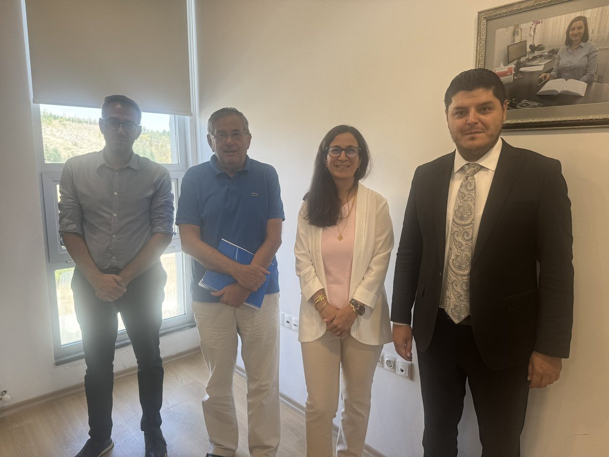 Türk Borçlar Kanunu ve Alman Medeni Kanunu kapsamında değerlendirdiğim “İlaç Temin Protokolü Genel İşlem Koşullarının Mahkeme Denetimi” başlıklı tezimi Çankaya Üniversitesi’nde sundum.
Sunum jürim Prof.Dr.Cemal Oğuz, Doç.Dr.Yasemin Durak ve Dr.Öğrt.Üyesi İsmet Mazlum’a teşk edem.