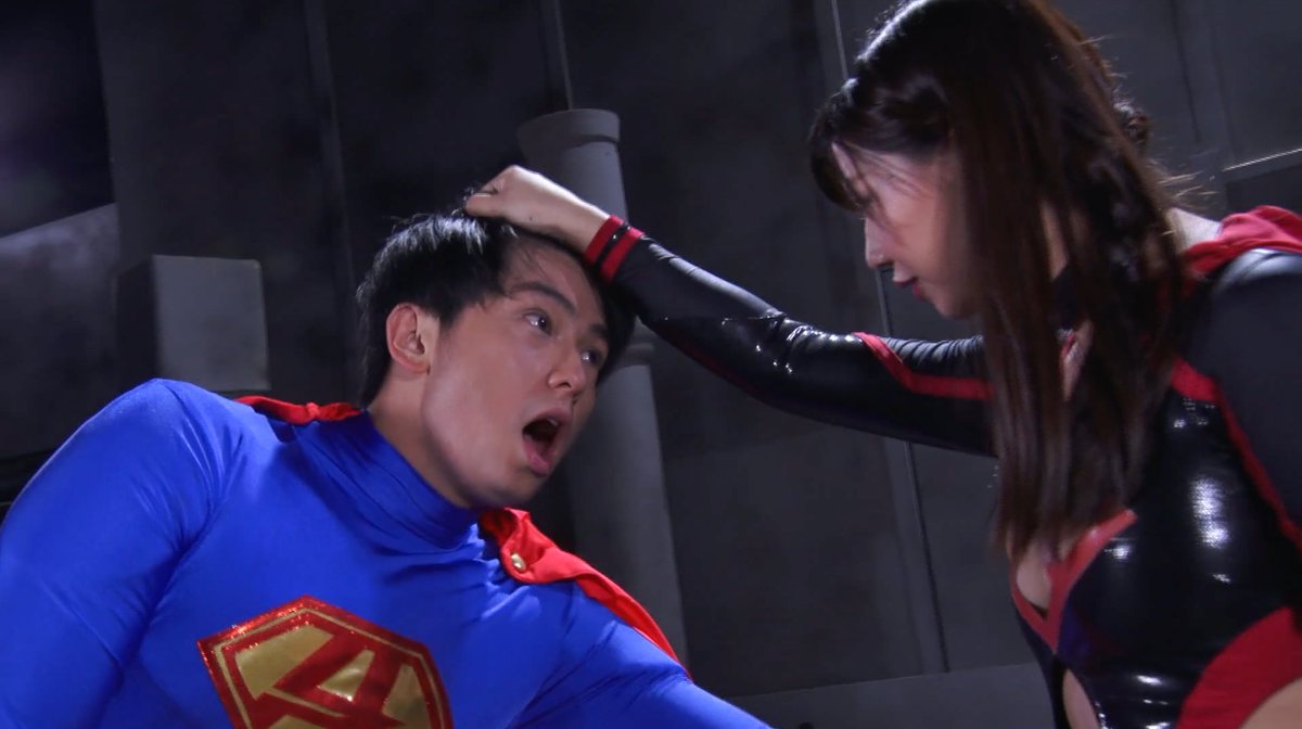 BADJ11985961's tweet photo. 超魔女突然拥有黑暗的助力,能够成功抵挡超人的拳击,并掐住超人喉咙吸取其力量,超人开始感到无力.....(2/6)
Evil Female Fighter Accel Girl Darkness - Accel Man in Grave Danger
Sousuke Azuma vs Yui Miho
#superman #GHKR89 #Giga #SousukeAzuma #超人 https://t.co/tqZohbmLsg