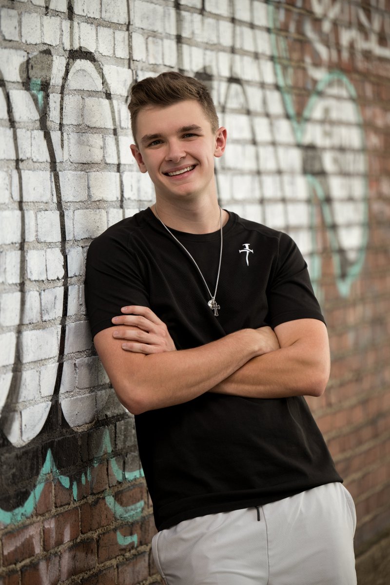 ValThomasPhoto's tweet photo. High School Senior Session featuring: Cole | Class of 2025
#senior #classof2025 #pittsburghseniorphotography #seniorsunday #seniorszn #thetwelfthyear #photographyideas #model #portraitphotography #flourishacademy #goldenhour #peterstownshiphighschool #pths #senioryearmagazine https://t.co/Vm9OpmOG6j
