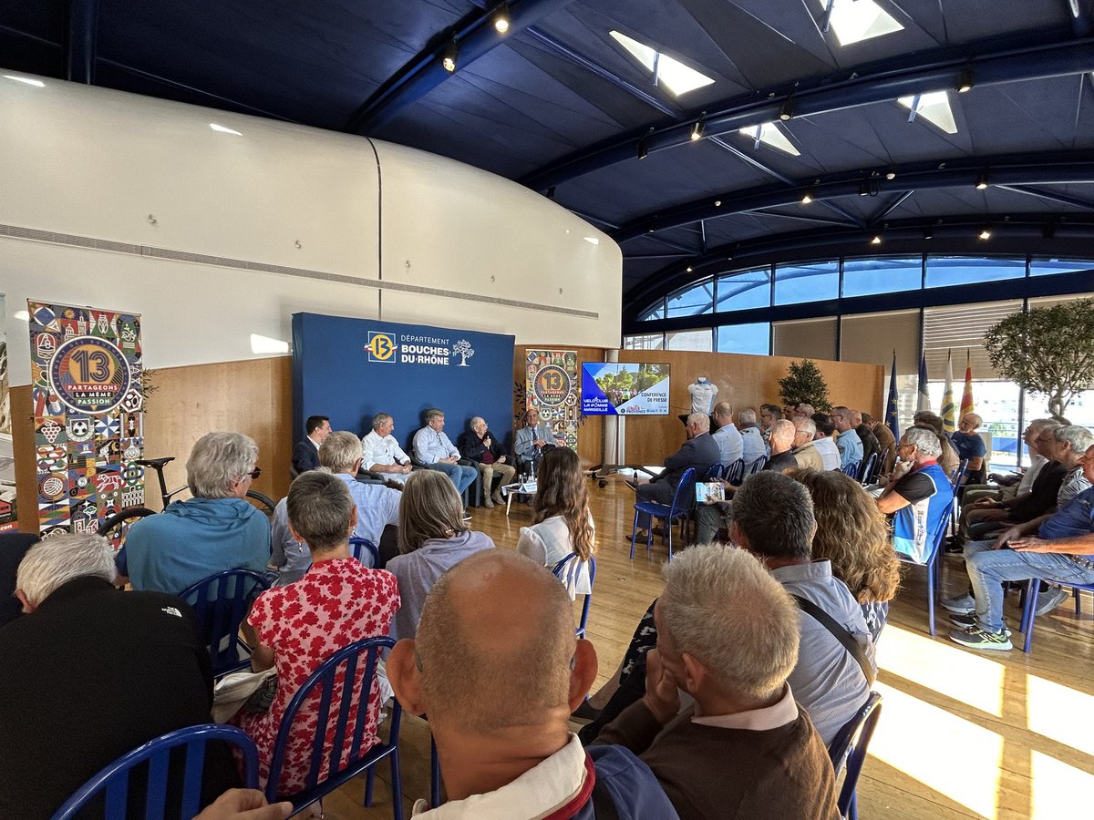 DavidGaltier's tweet photo. Pour la 29e édition des Bosses de Provence, la Métropole Aix-Marseille-Provence a souhaité marquer sa présence au côté du département 13 pour soutenir cet événement phare de la saison cycliste 🚴‍♂️ du territoire

Bravo aux bénévoles, merci aux gendarmes qui en assurent la sécurité https://t.co/itwFgXlPkm
